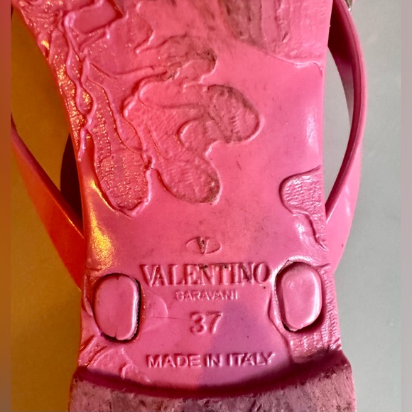 VALENTINO GARAVANI
THONG SANDALS "ROCKSTUD" - Picture 3 of 5